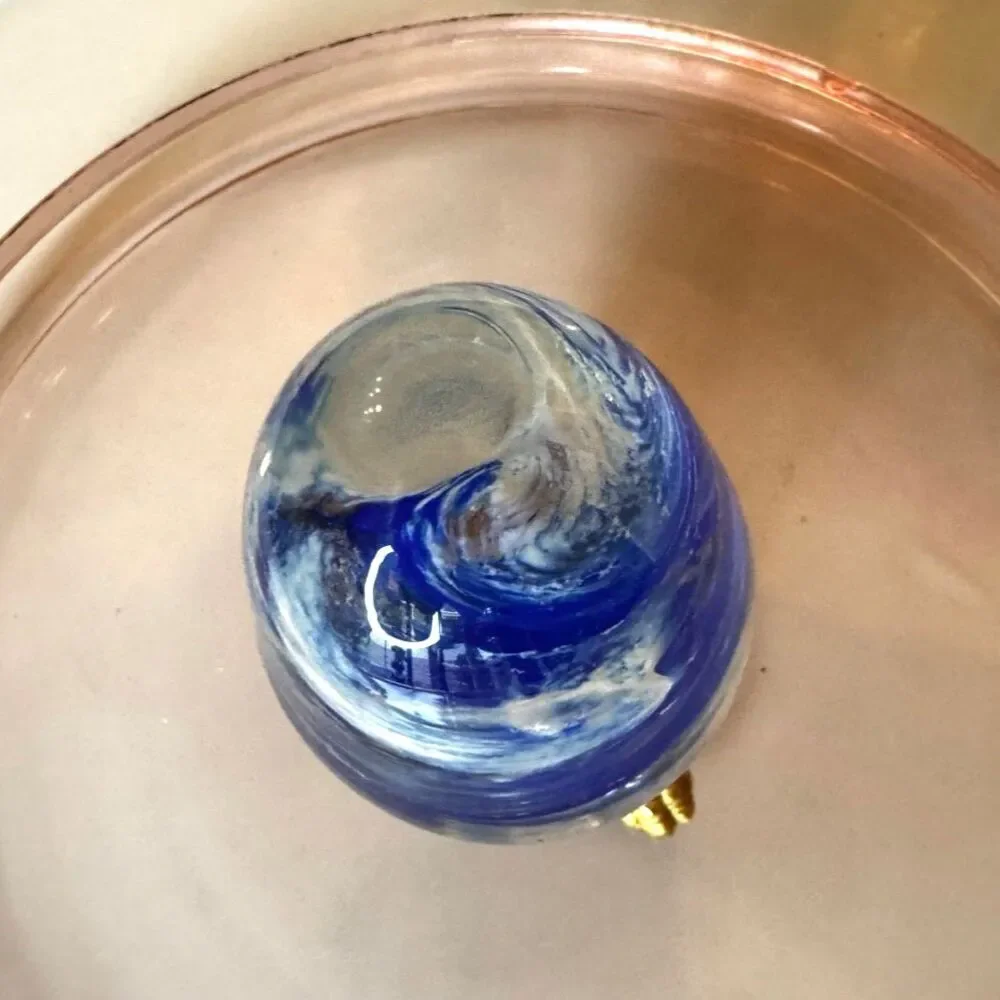 Beautiful hand blown vintage glass paper weight egg shaped with stand blue swirl